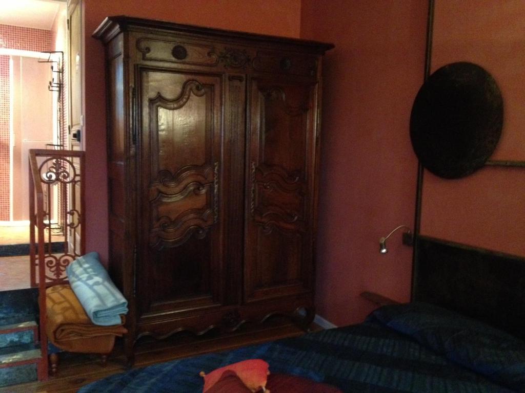 Les Jardins Du Rebaut Bed & Breakfast Beziers Room photo